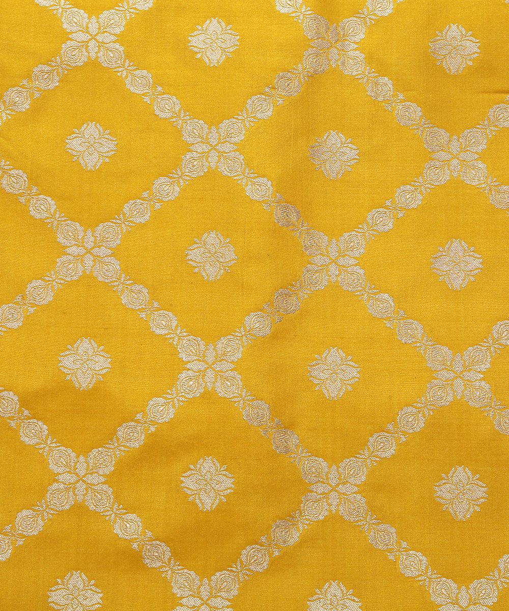 Handloom_Yellow_Pure_Katan_Silk_Fabric_Chokadi_Jaal_Banarasi_Fabric_WeaverStory_03