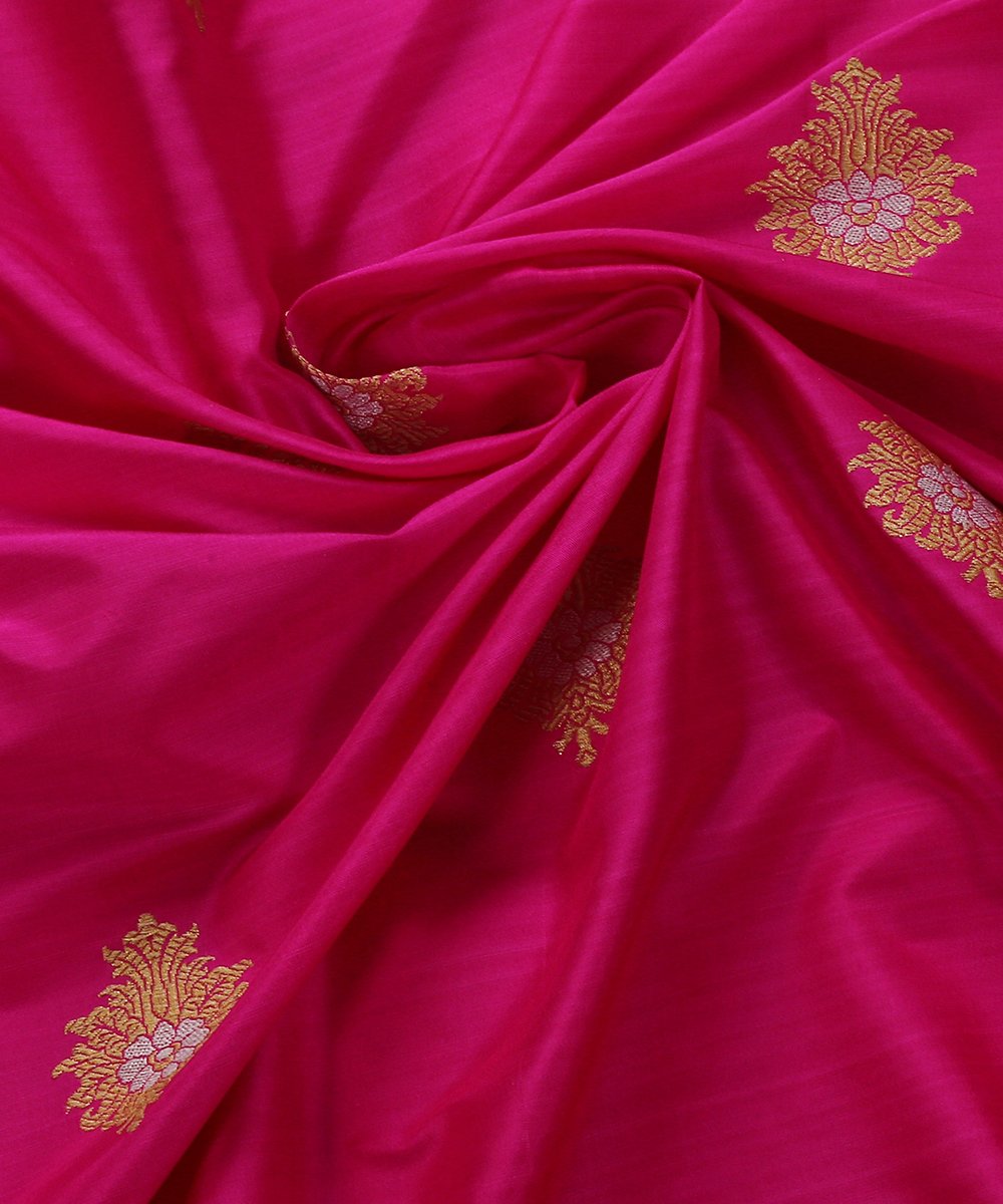 Magenta_Handloom_Kadhwa_Banarasi_Booti_Fabric_in_Pure_Katan_Silk_WeaverStory_05
