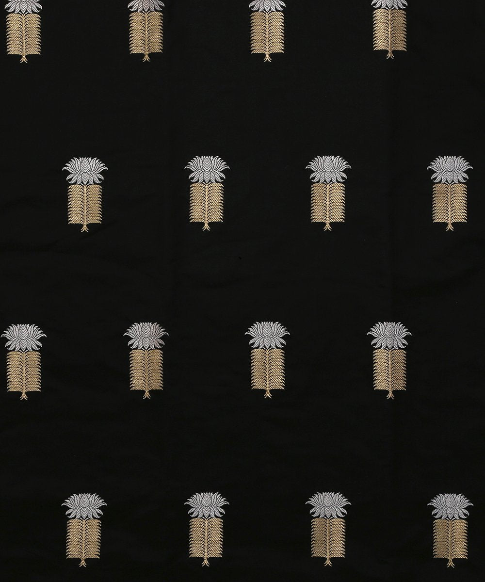 Black_Handloom_Dual_Tone_Silver_and_Gold_Booti_Banarasi_Fabric_WeaverStory_02