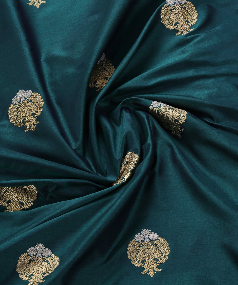 Handloom_Green_and_Purple_Dual_Tone_Kadhwa_Pure_Katan_Silk_Booti_Banarasi_Fabric_WeaverStory_05