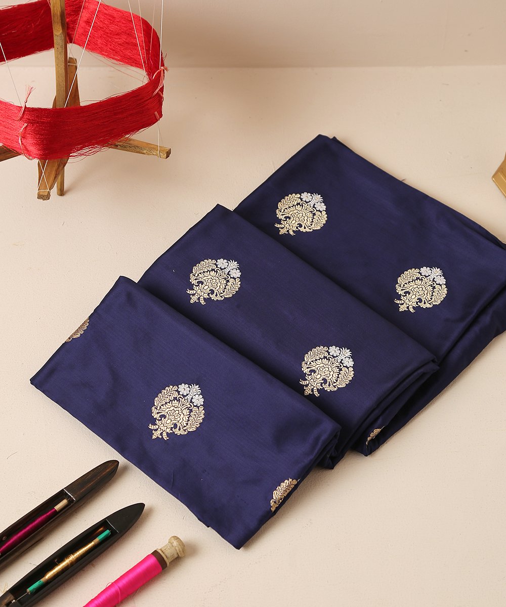 Purple_Handloom_Pure_Katan_Silk_Kadhwa_Booti_Banarasi_Fabric_WeaverStory_01