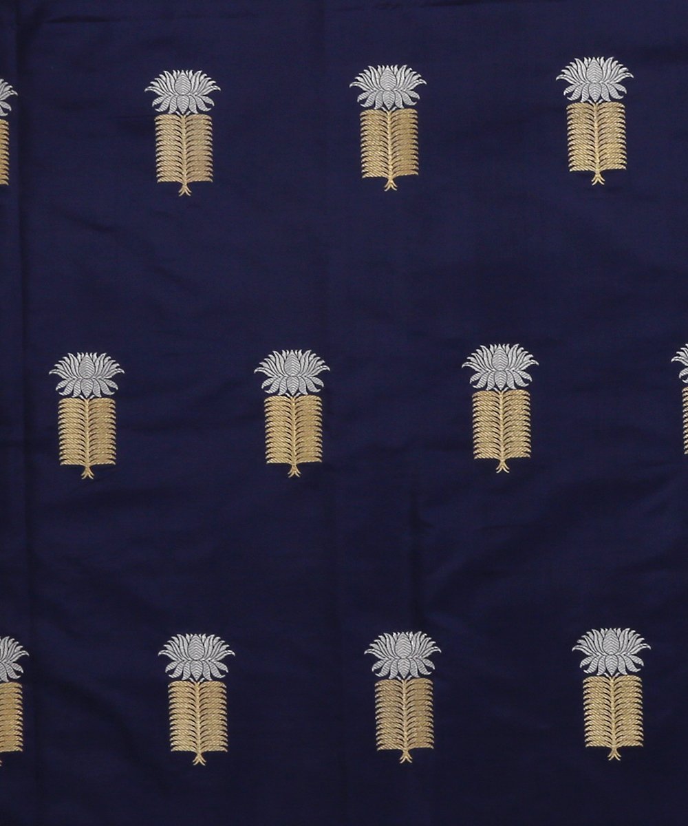 Handloom_Blue_Dual_Tone_Gold_and_Silver_Kadhwa_Booti_Banarasi_Fabric_WeaverStory_02