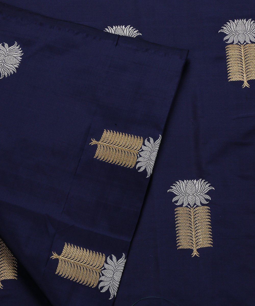 Handloom_Blue_Dual_Tone_Gold_and_Silver_Kadhwa_Booti_Banarasi_Fabric_WeaverStory_04