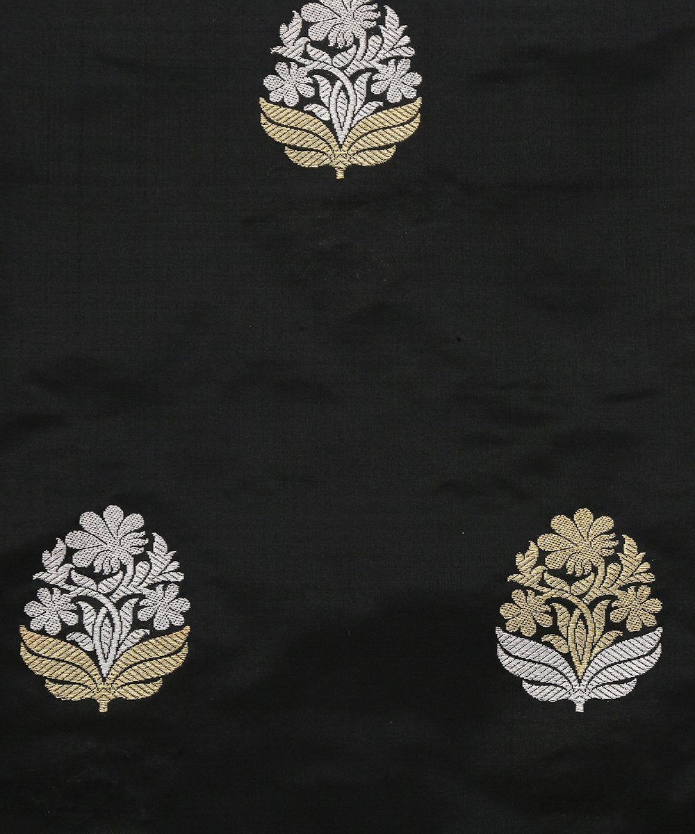 Black_Handloom_Pure_Katan_Silk_Kadhwa_Booti_Banarasi_Fabric_WeaverStory_03