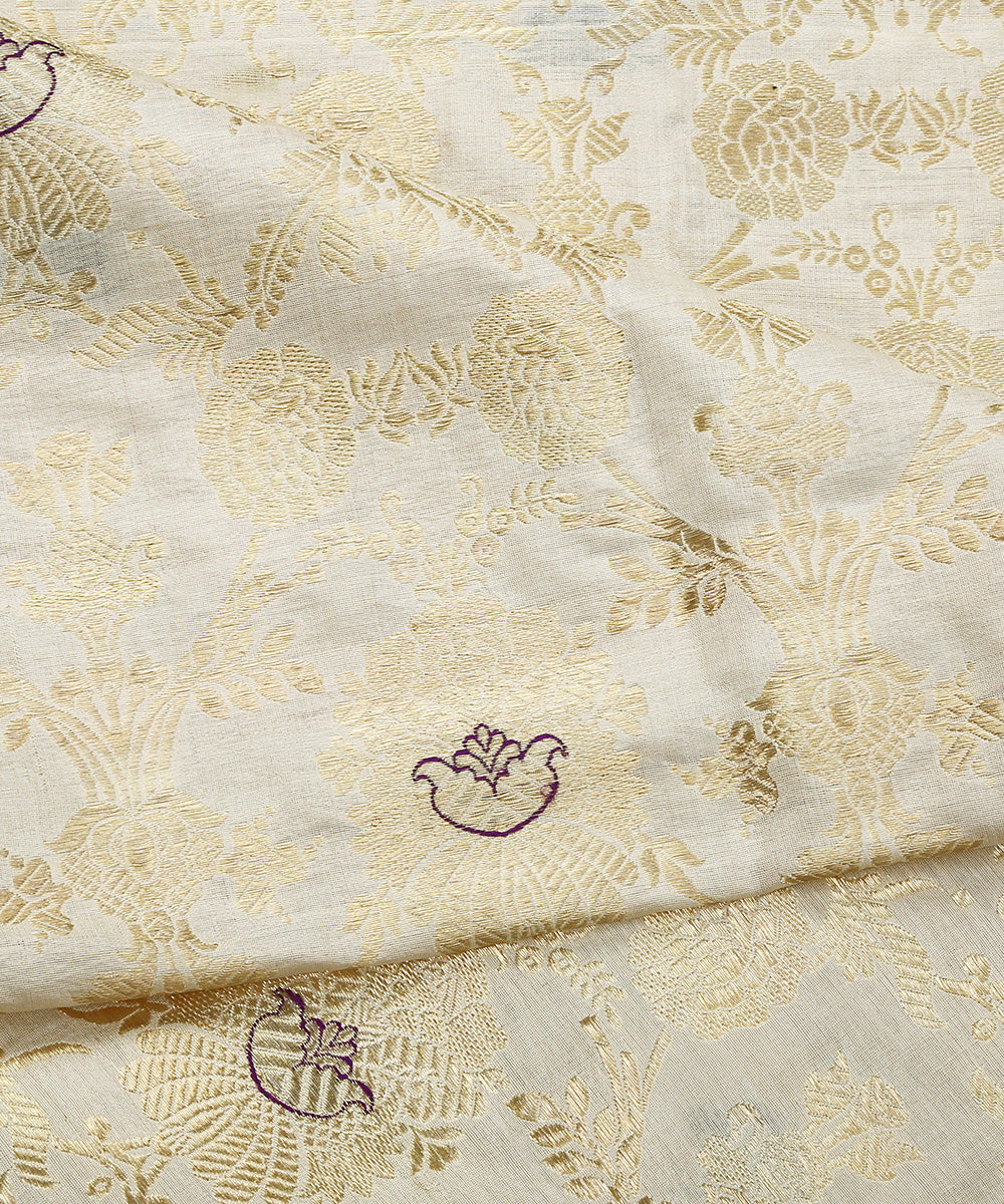 Offwhite_Handloom_Pure_Katan_Silk_Odhna_Jangla_Banarasi_Fabric_WeaverStory_04