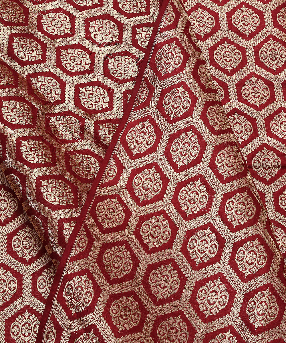 Handloom_Maroon_and_Gold_Pure_Katan_Silk_Kadhwa_Banarasi_Floral_Brocade_Fabric_WeaverStory_04