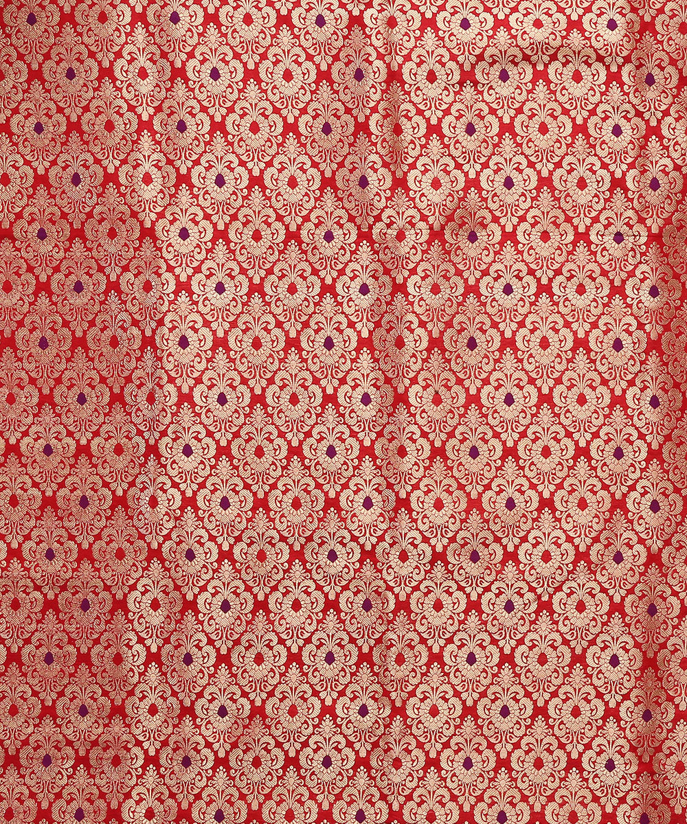 Red_Handloom_Pure_Katan_Silk_Kadhwa_Banarasi_Floral_Brocade_Fabric_With_Purple_Meenakari_WeaverStory_02