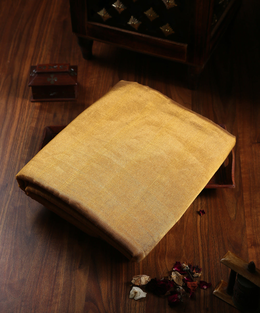 Gold_Handloom_Tissue_Chanderi_Fabric_WeaverStory_01
