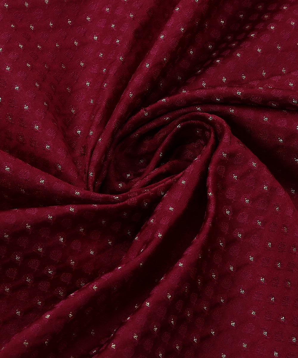 Wine_Handloom_Tanchoi_Banarasi_Fabric_With_Zari_Booti_WeaverStory_05