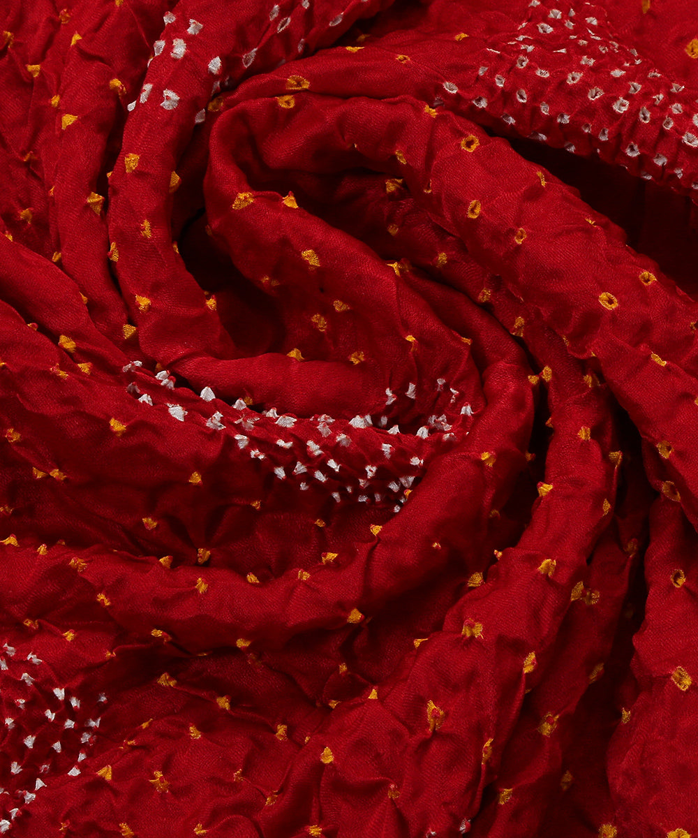 Red_Handloom_Gajji_Silk_Banarasi_Bandhej_Fabric_WeaverStory_05