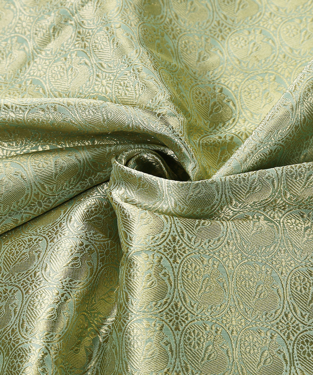 Pista_And_Gold_Handloom_Pure_Katan_Silk_Kadhwa_Banarasi_Brocade_Fabric_With_Zari_Peacock_Motifs_WeaverStory_05