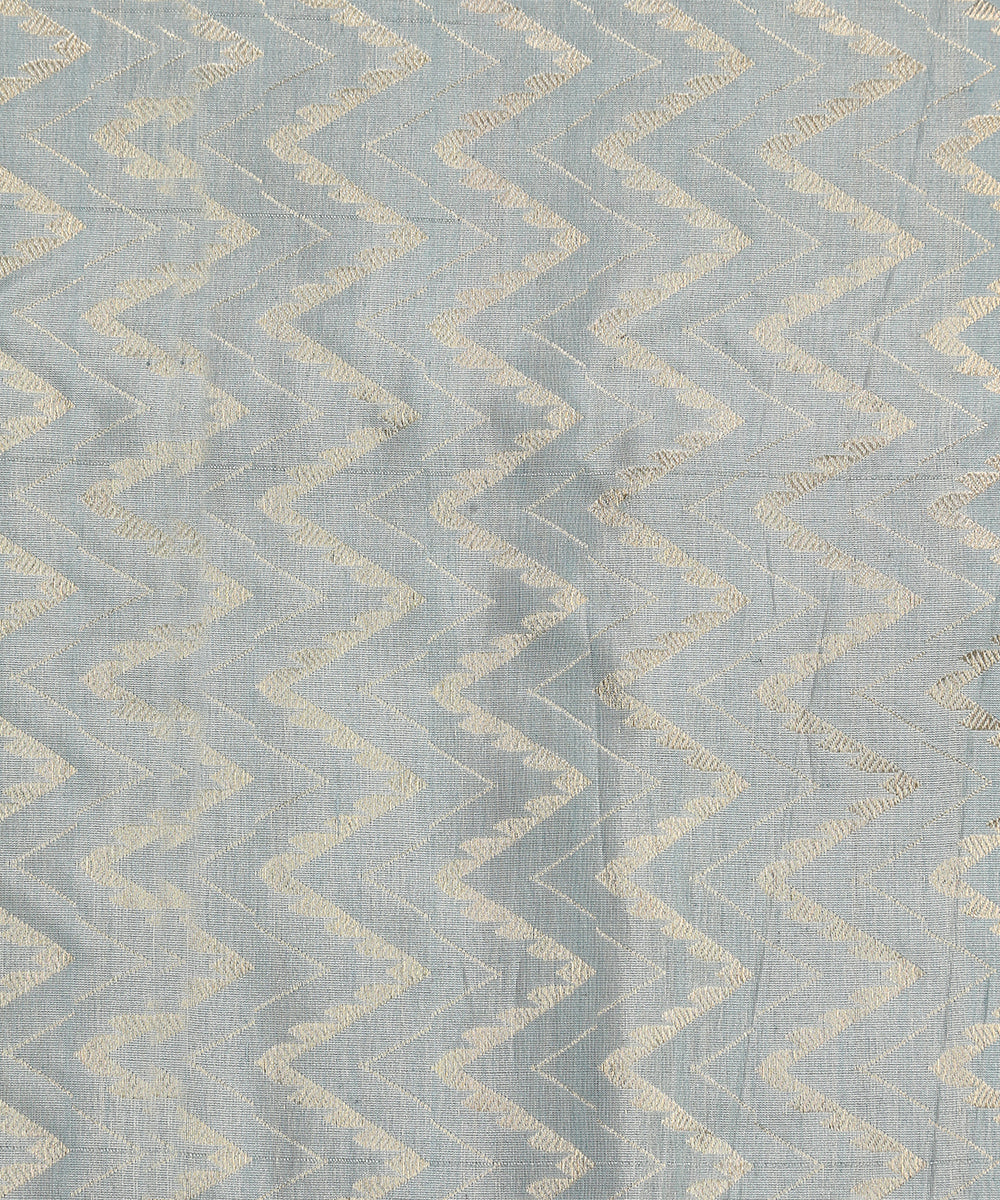 Handloom_Ice_Blue_Cotton_Silk_Brocade_Banarasi_Fabric_With_Zigzag_Jaal_WeaverStory_02