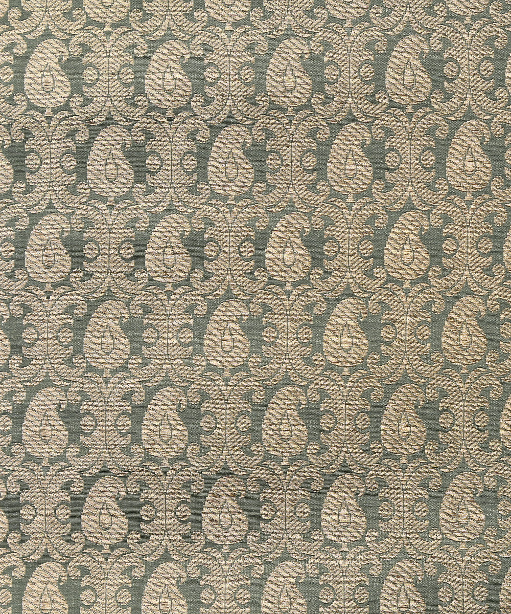 Handloom_Green_Paisley_Pure_Katan_Silk_Brocade_Fabric_WeaverStory_02