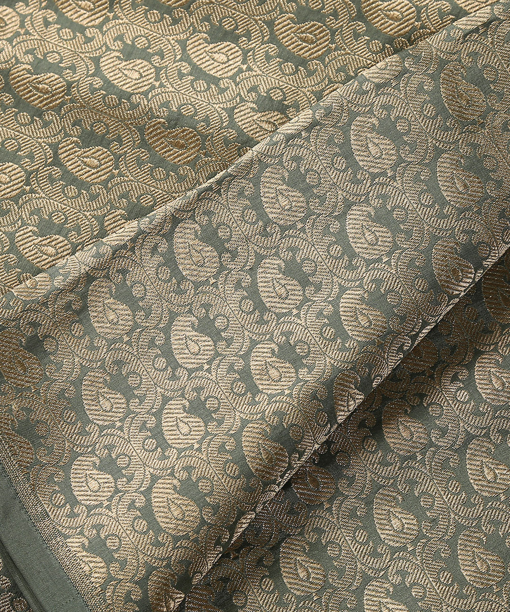 Handloom_Green_Paisley_Pure_Katan_Silk_Brocade_Fabric_WeaverStory_04