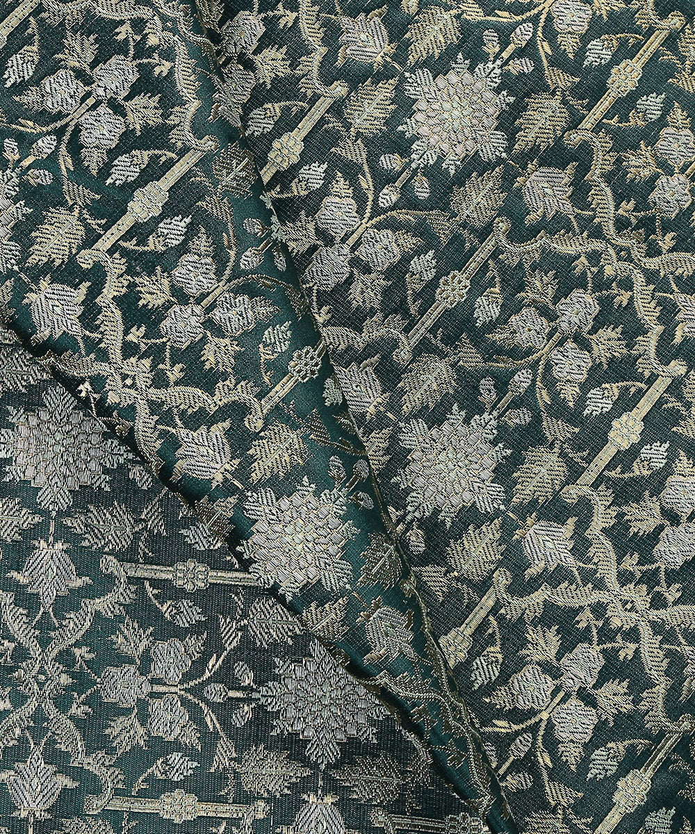 Handloom_Bottle_Green_Jamawar_Pure_Katan_Silk_Brocade_Banarasi_Fabric_WeaverStory_04