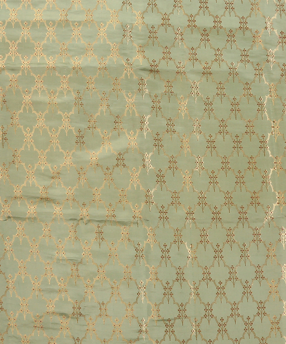 Handloom_Powder_Blue_Brocade_Pure_Katan_Silk_Banarasi_Fabric_With_Meenakari_Jaal_WeaverStory_02