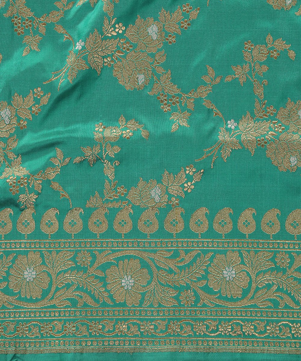Firozi_Handloom_Kadhwa_Jangla_Banarasi_Dupatta_in_Katan_Silk_with_Lace_Border_WeaverStory_03