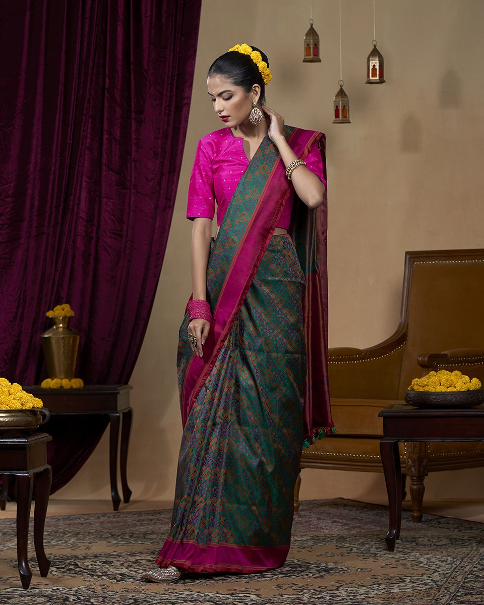 Green_Pashmina_Handloom_Pure_Katan_Silk_Jamawar_Banarasi_Saree_With_Mustard_And_Purple_Meenakari_And_Purple_Border_WeaverStory_02