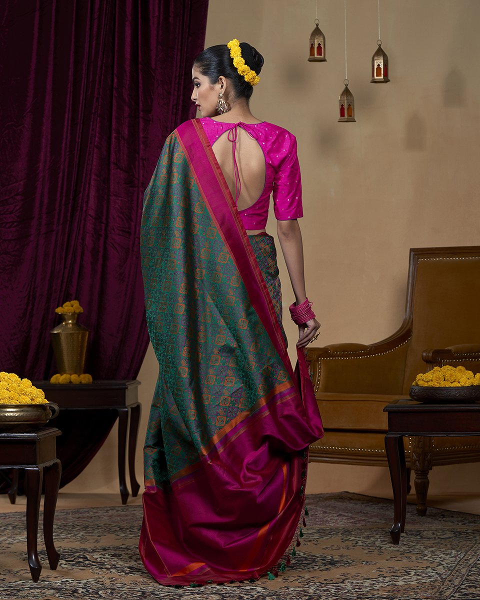 Green_Pashmina_Handloom_Pure_Katan_Silk_Jamawar_Banarasi_Saree_With_Mustard_And_Purple_Meenakari_And_Purple_Border_WeaverStory_03