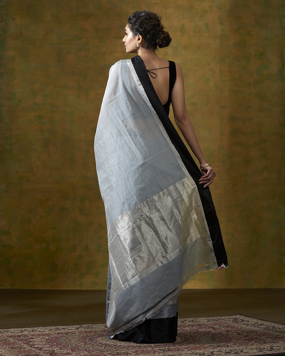 Grey_Handloom_Cotton_Tissue_Banarasi_Saree_with_Black_Mashroo_Border_WeaverStory_03