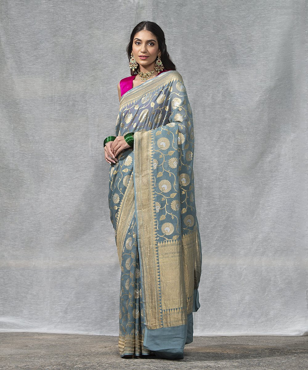 Grey_Handloom_Pure_Georgette_Banarasi_Saree_with_Floral_Jaal_WeaverStory_02