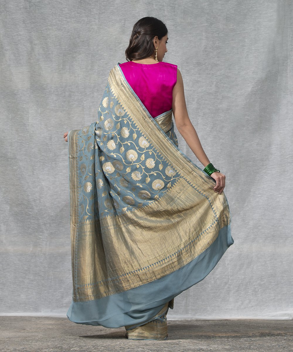 Grey_Handloom_Pure_Georgette_Banarasi_Saree_with_Floral_Jaal_WeaverStory_03