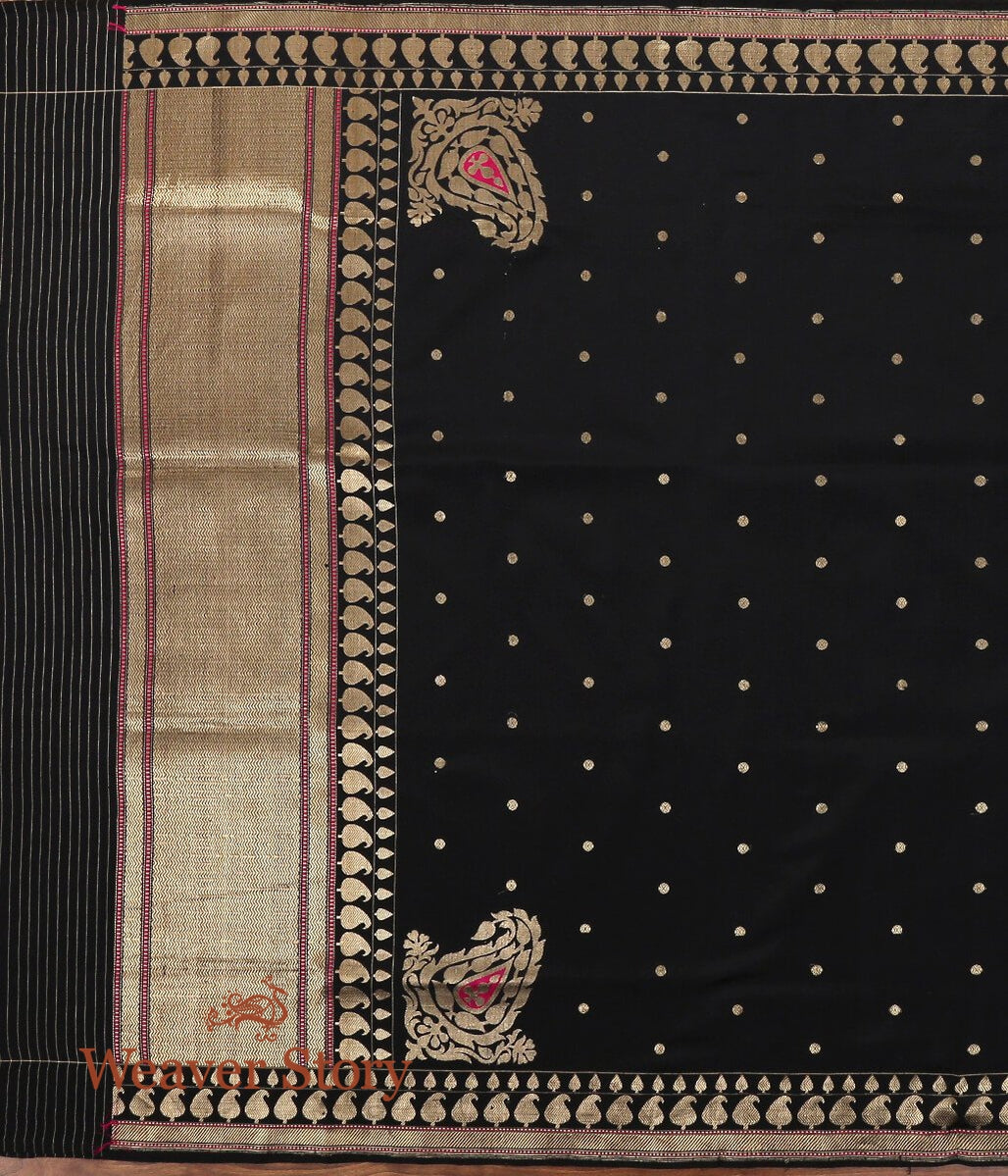 Handloom_Black_Banarasi_Kadhwa_Booti_Dupatta_with_Konia_WeaverStory_02