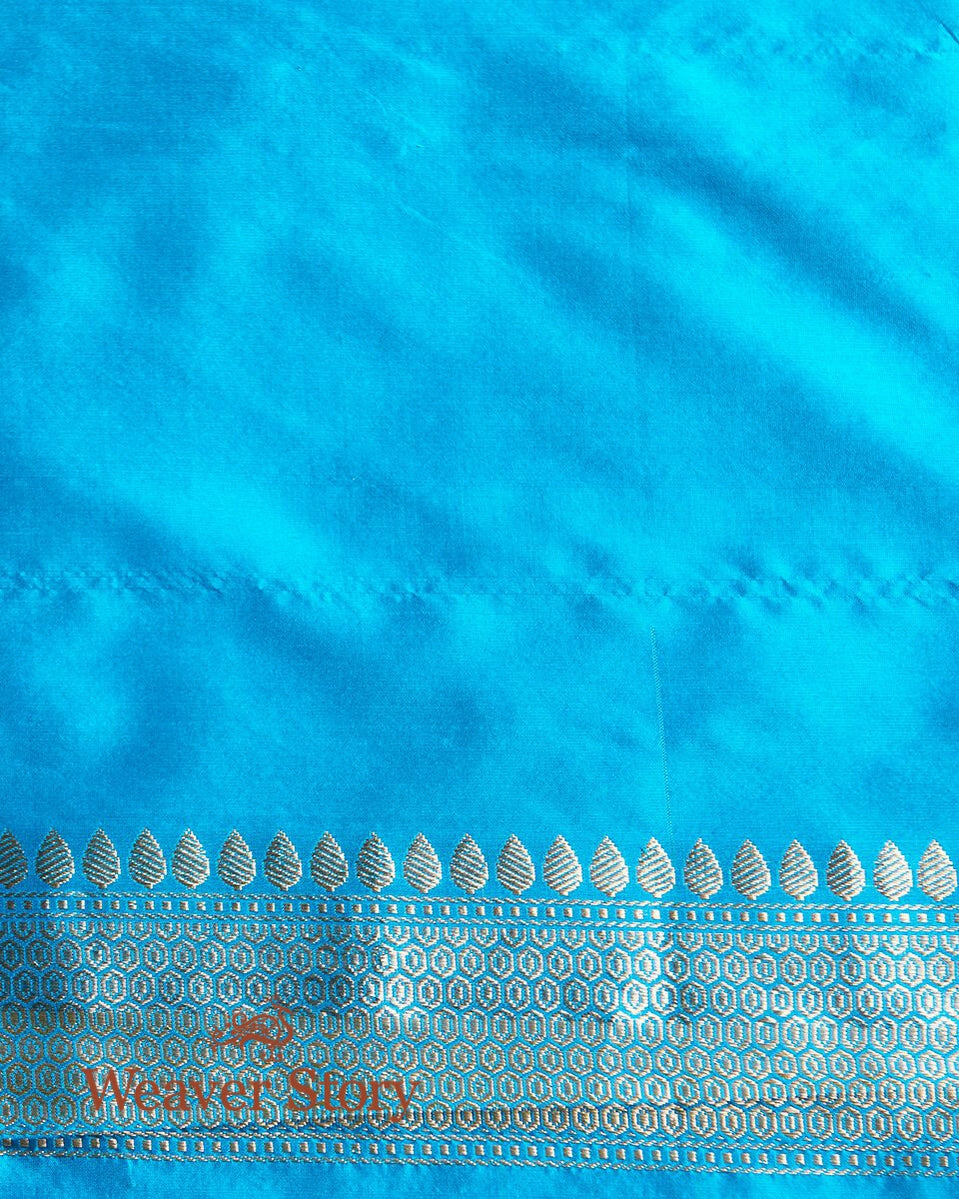 Blue_and_Green_Handloom_Banarasi_Rangkaat_Saree_with_Kadhwa_Weaving_WeaverStory_05