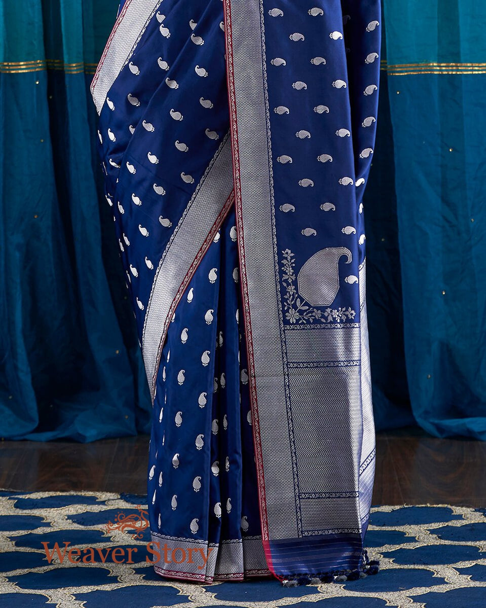 Handloom_Blue_Pure_Katan_Silk_Banarasi_Saree_with_Kadhwa_Booti_WeaverStory_04