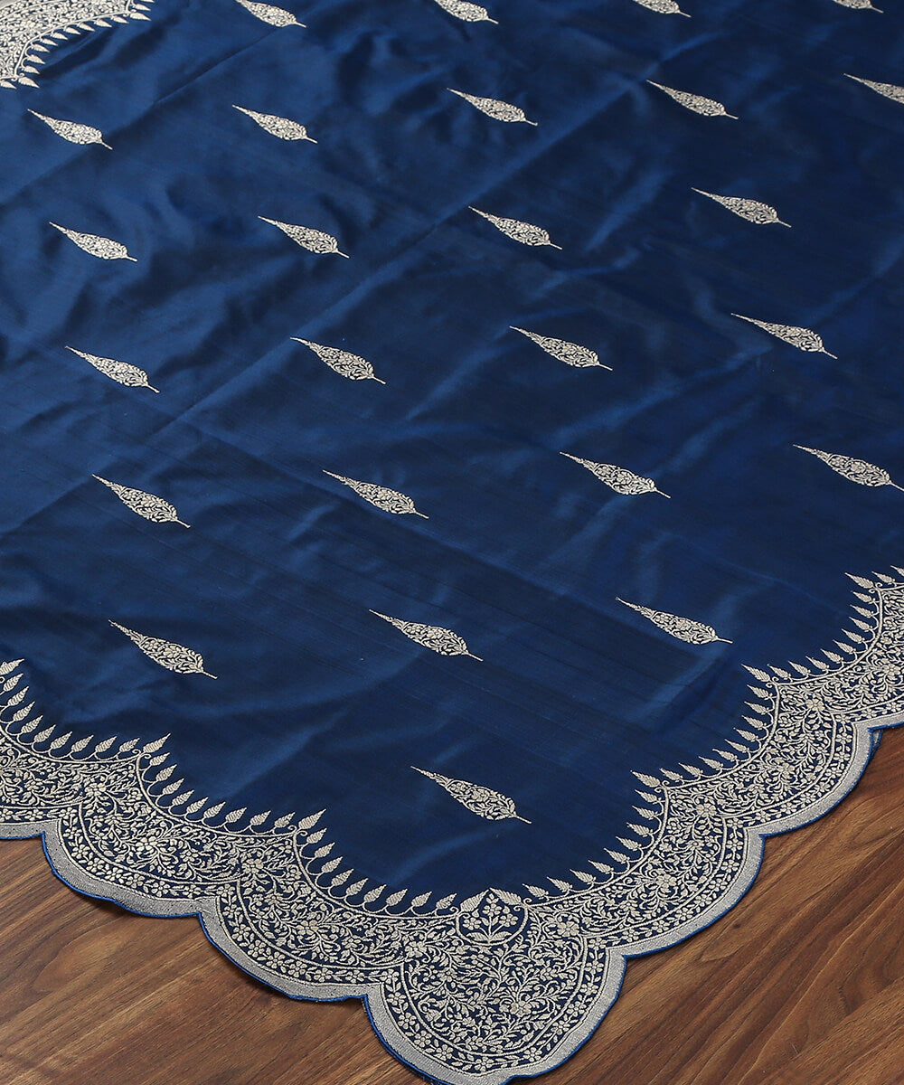 Handloom_Blue_Pure_Katan_Silk_Banarasi_Dupatta_with_Scalloped_Borders_WeaverStory_03