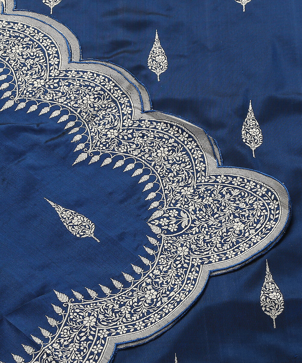 Handloom_Blue_Pure_Katan_Silk_Banarasi_Dupatta_with_Scalloped_Borders_WeaverStory_04
