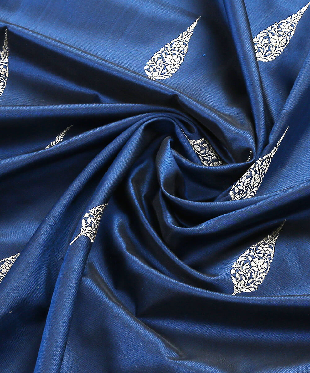 Handloom_Blue_Pure_Katan_Silk_Banarasi_Dupatta_with_Scalloped_Borders_WeaverStory_05