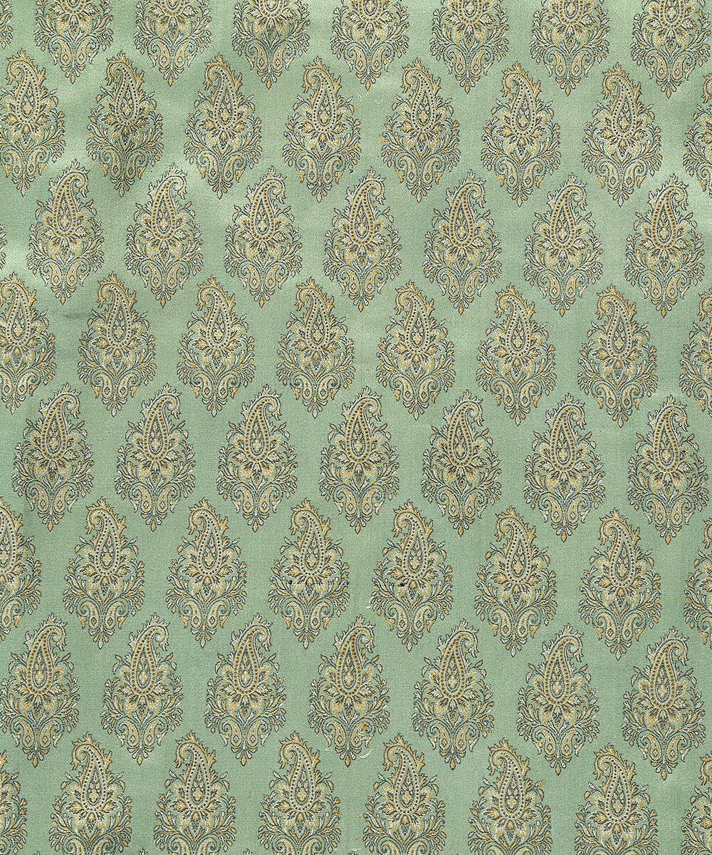 Handloom_Green_Pure_Silk_Banarasi_Jamawar_Fabric_WeaverStory_03