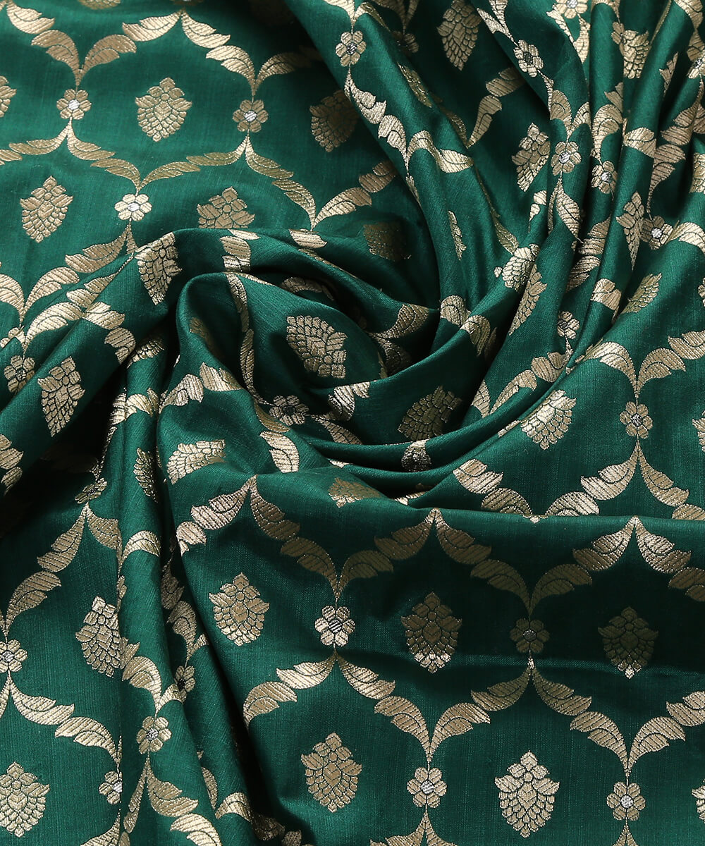 Handloom_Green_Banarasi_Pure_Katan_Silk_Dupatta_with_Pink_Border_WeaverStory_05