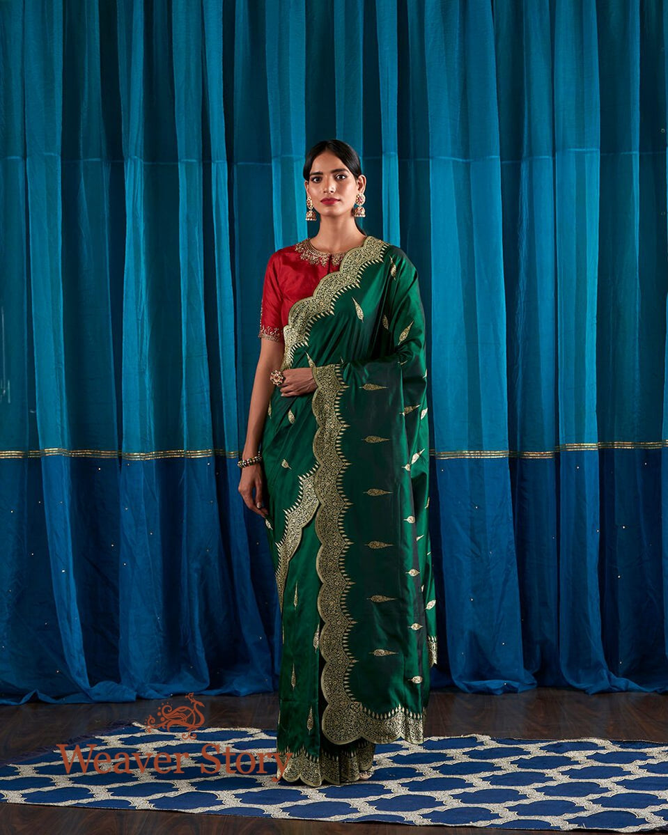 Handloom_Green_Scalloped_Border_Banarasi_Silk_Saree_with_a_Maroon_Blouse_WeaverStory_02