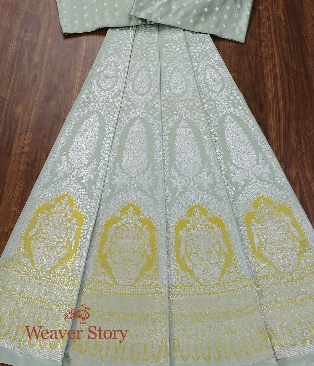 Handloom_Light_Green_Pure_Satin_Silk_Banarasi_Lehenga_WeaverStory_02