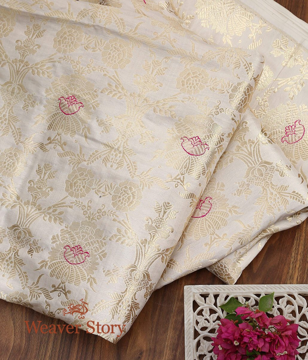 Handloom_Offwhite_Kimkhab_Brocade_Fabric_WeaverStory_01