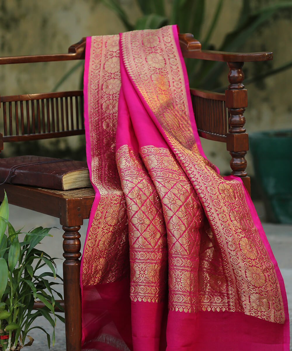 Handloom_Pink_Banarasi_Georgette_Dupatta_With_Kadhwa_Border_WeaverStory_01