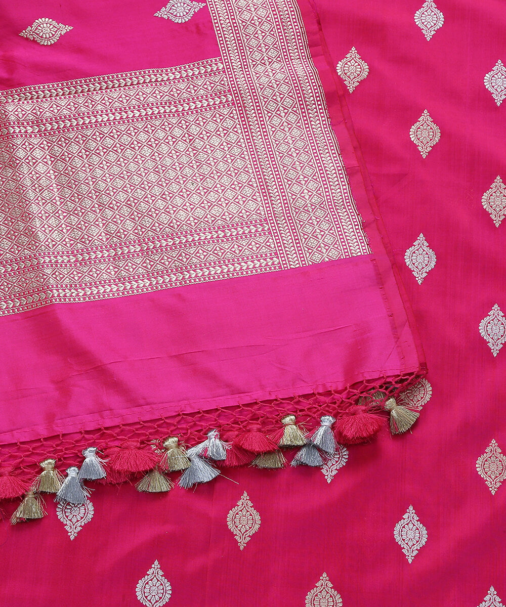 Handloom_Pink_Pure_Katam_Silk_Banarasi_Dupatta_with_Kadhwa_Boota_WeaverStory_04