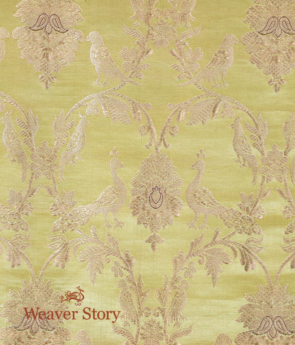 Handloom_Pista_Green_Kadhwa_Banarasi_Fabric_with_Shikargah_Design_WeaverStory_03