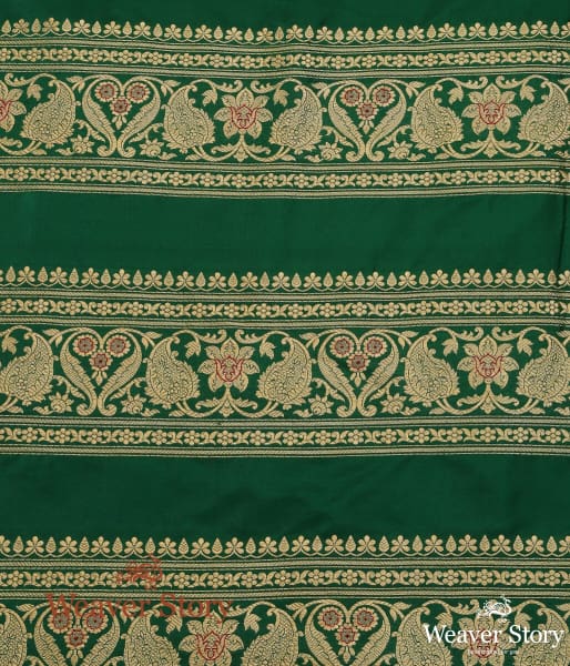 Handloom_Emerald_Green_Pure_Katan_Silk_Banarasi_Kalidar_Lehenga_WeaverStory_08