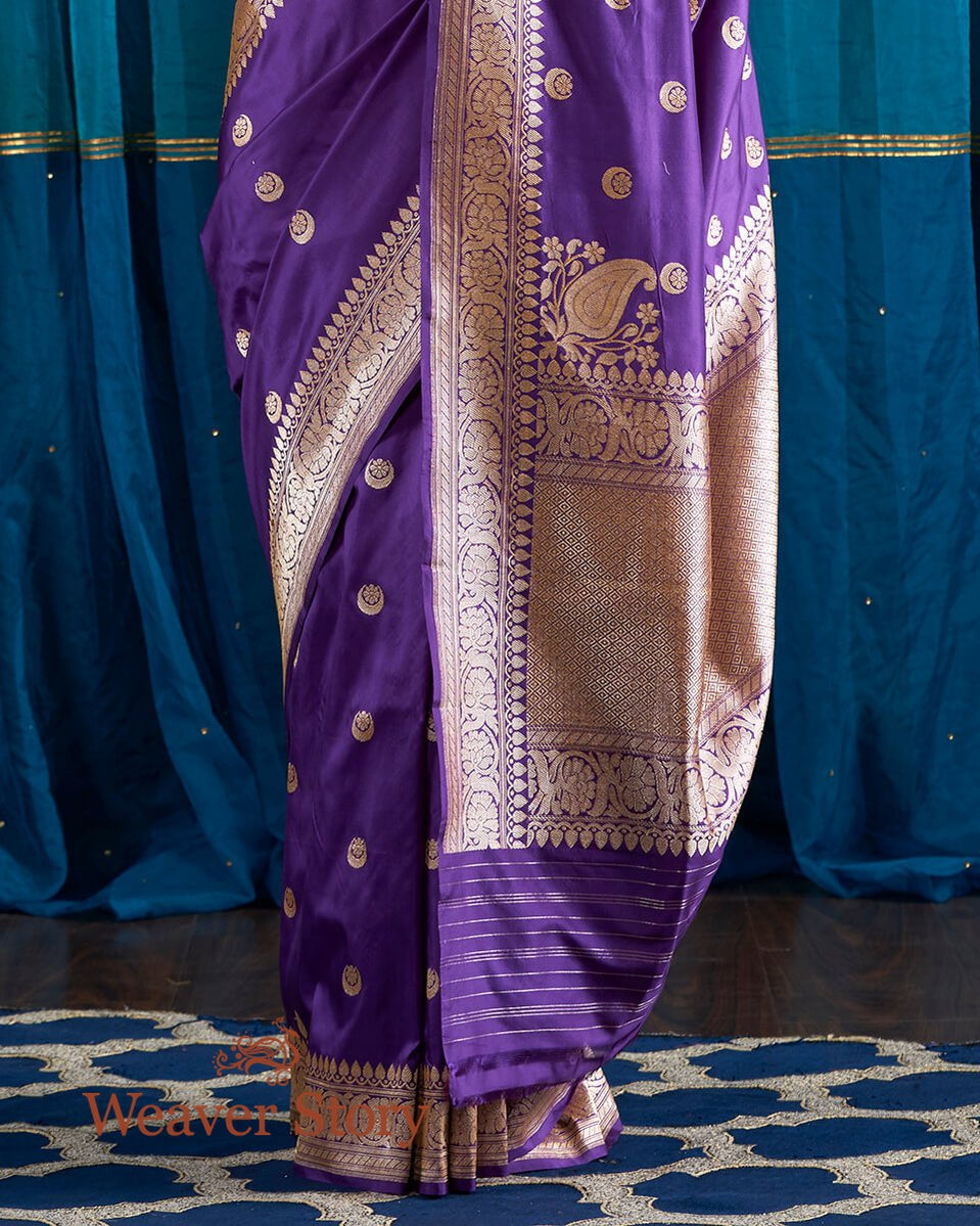 Royal_Purple_Banarasi_Handloom_Saree_with_Kadhwa_Booti_and_Paisley_Motifs_On_Pallu_WeaverStory_04