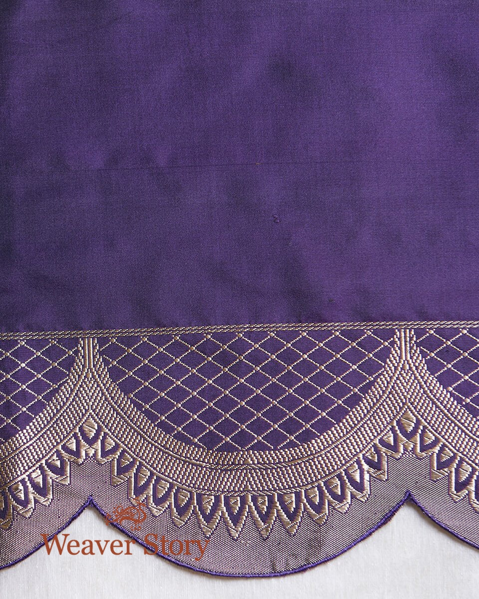 Handloom_Deep_Purple_Banarasi_Silk_Saree_with_Scalloped_Borders_WeaverStory_05