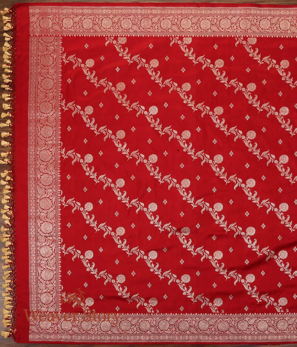 Handloom_Red_Pure_Katan_Silk_Kadhwa_Weave_Dupatta_WeaverStory_02