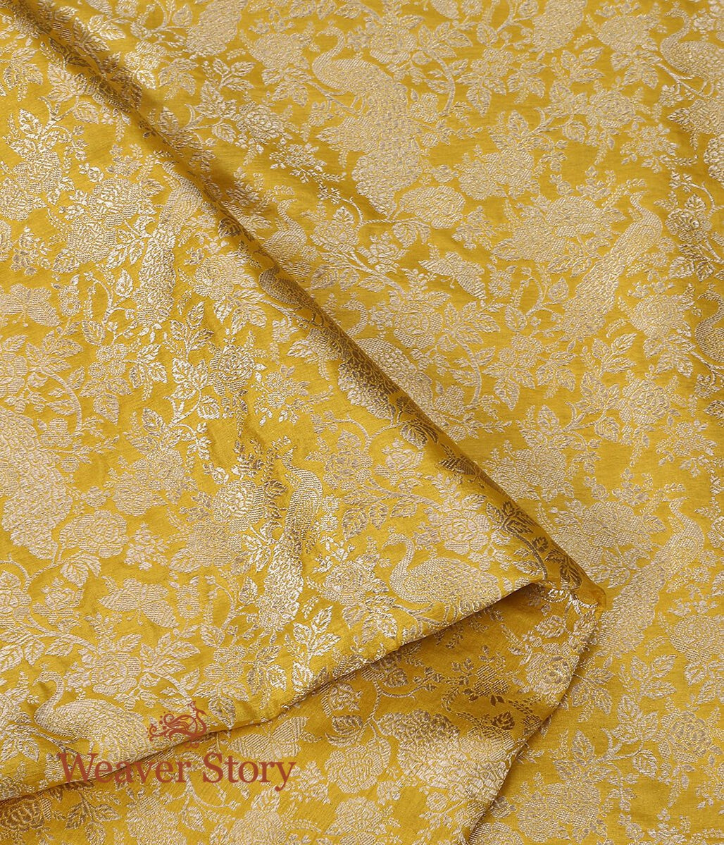 Handloom_Yellow_Mor_Bagh_Shikargah_Fabric_WeaverStory_02