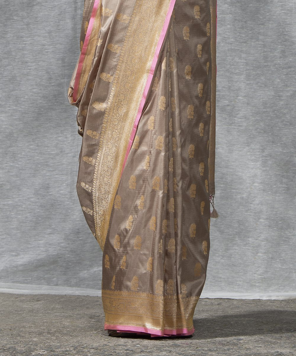 Handloom_Beige_Cutwork_Katan_Silk_Saree_Booti_with_Pink_Selvedge_WeaverStory_04