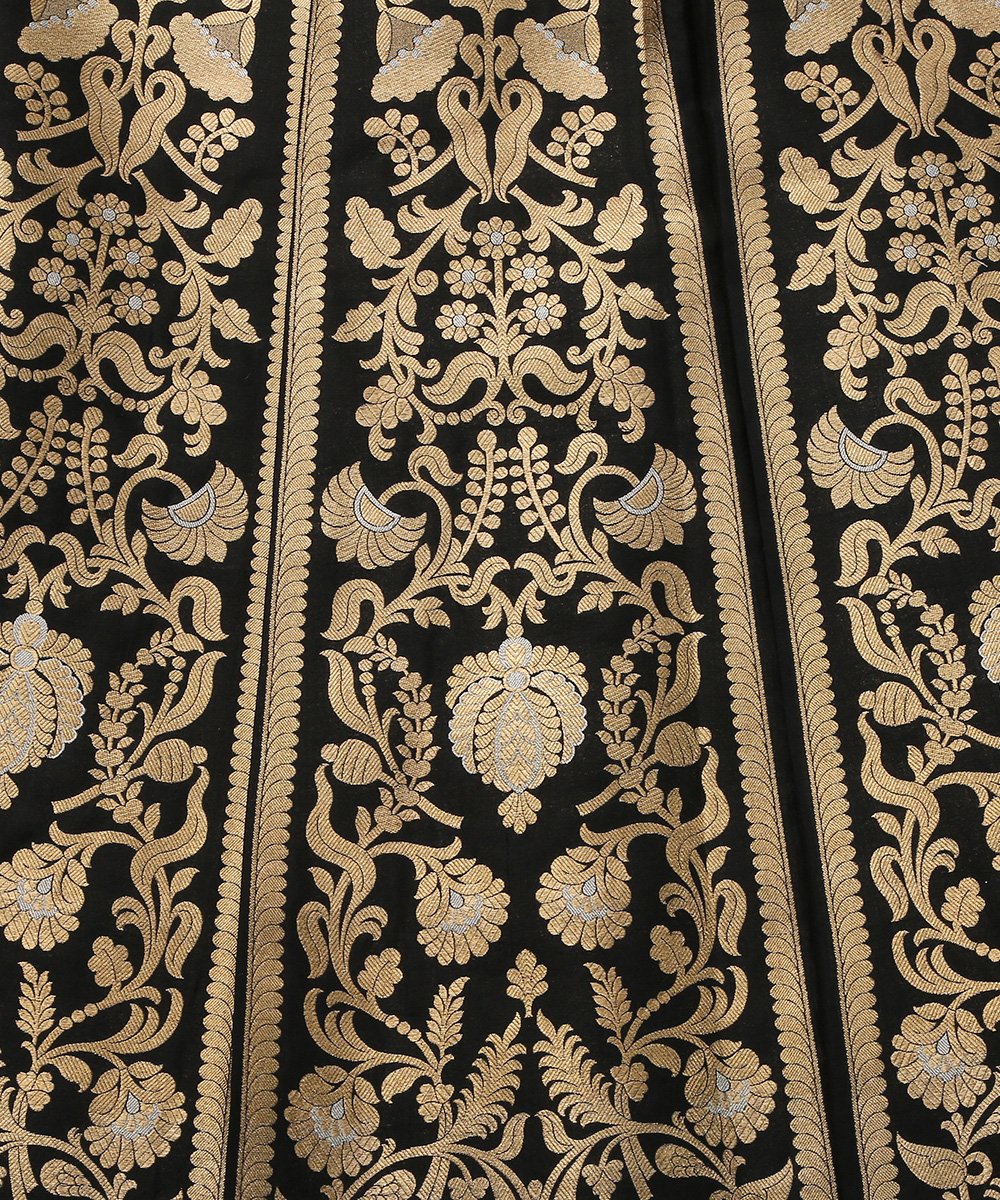 Handloom_Black_Banarasi_Lehenga_with_Sona_Rupa_Zari_Work_and_Tanchoi_Blouse_WeaverStory_05