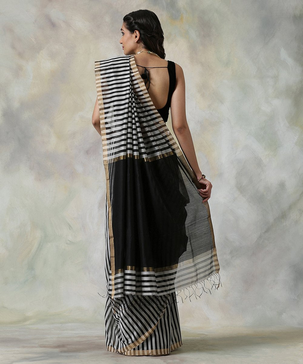 Handloom_Black_Banarasi_Saree_With_Grey_Stripes_Maheshwari_Design_WeaverStory_03