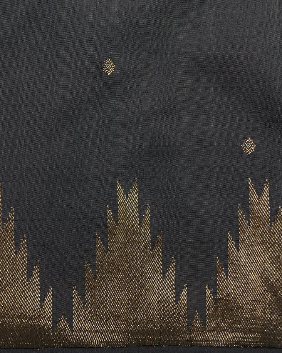 Handloom_Black_Kanjivaram_Silk_Saree_With_Booti_And_Temple_Border_WeaverStory_05