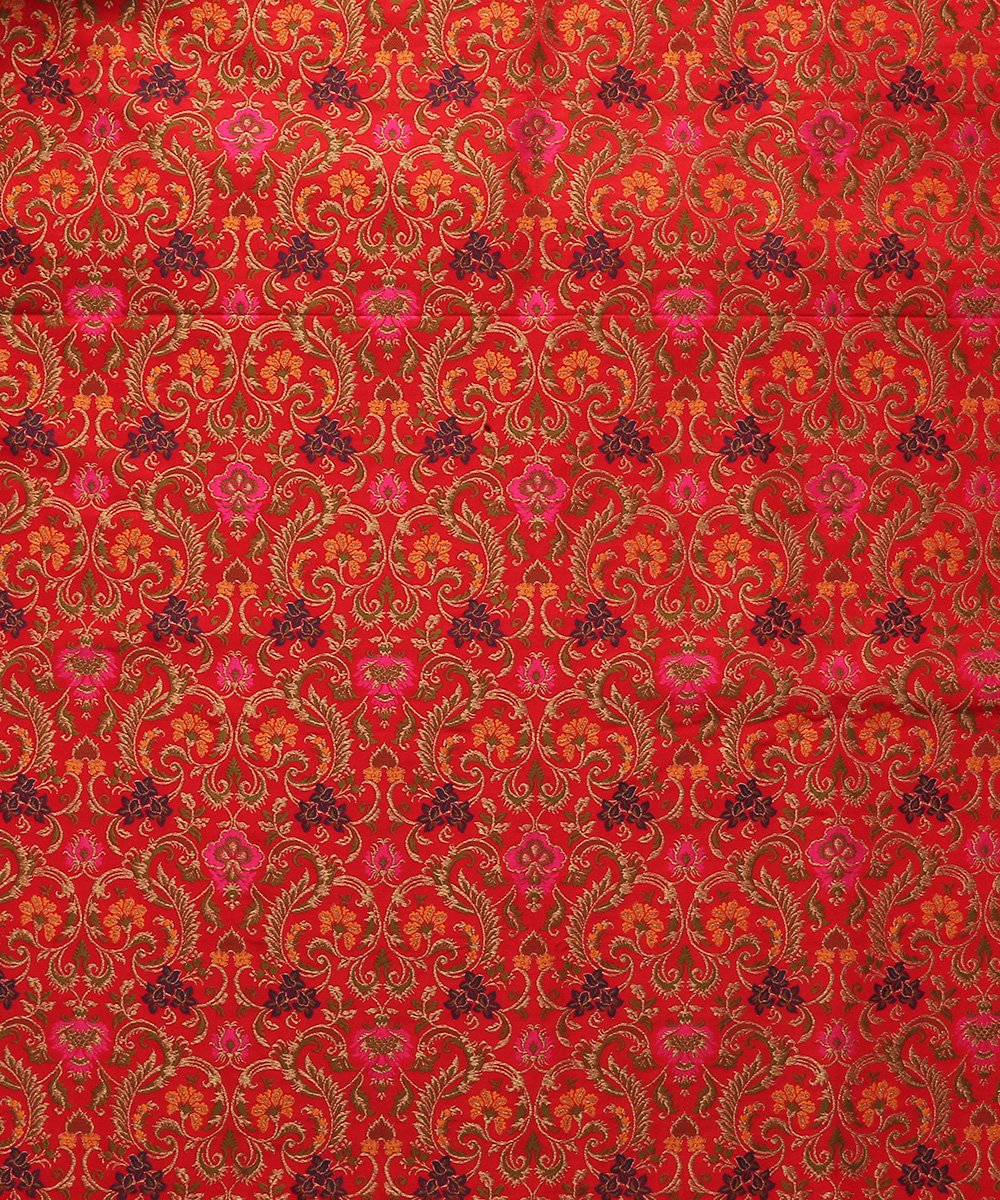 Handloom_Red_Pure_Katan_Silk_Banarasi_Kimkhab_Fabric_with_Meenakari_WeaverStory_02